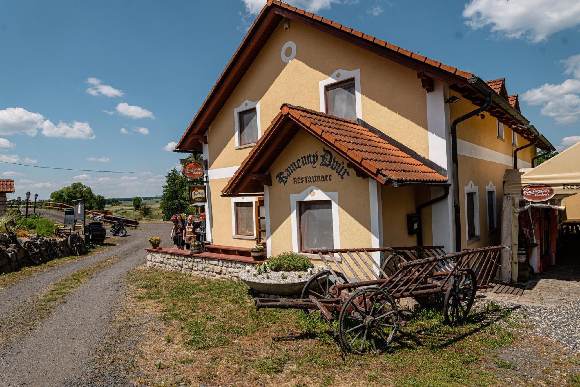 Pension Kamenny Dvur Františkovy Lázně Exteriör bild